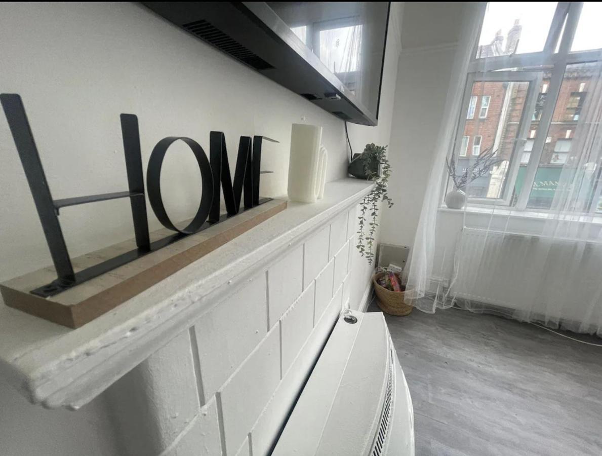 Апартаменты Charming 2 Bed Flat On Tower Bridge Лондон Экстерьер фото