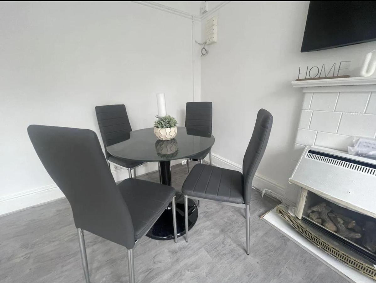 Апартаменты Charming 2 Bed Flat On Tower Bridge Лондон Экстерьер фото